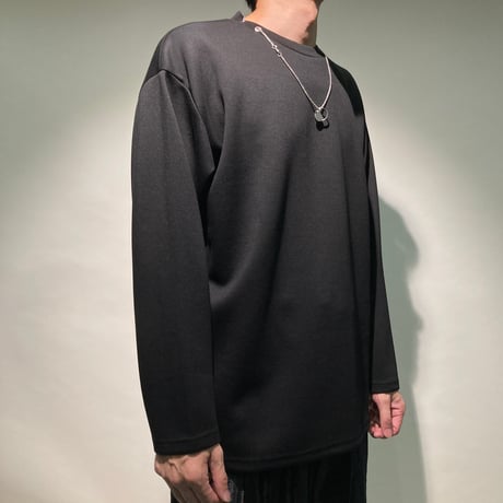 モダール混ポンチネックレスTEE(ブラック)
