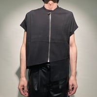 デザインノースリーブZIP UPブルゾン