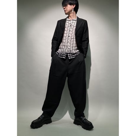 ワイドラペルスーツ(ブラック)