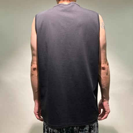 ノースリーブカットソー