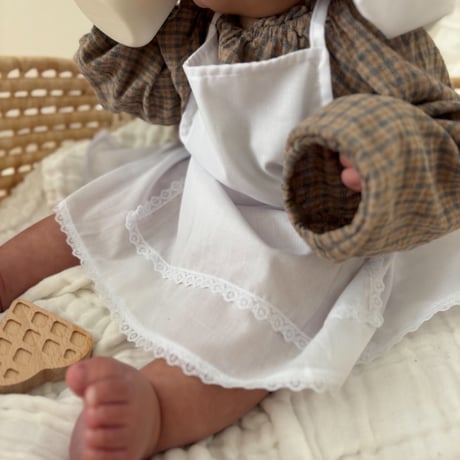 bebe apron