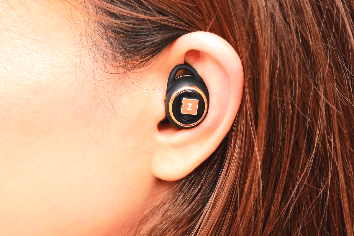 【即購入OK】ZIP FM オリジナル ワイヤレスイヤホン 即購入OK】ZIP FM オリジナル ワイヤレスイヤホン