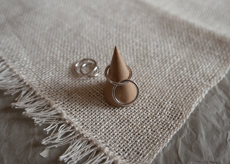 Doubly line ring