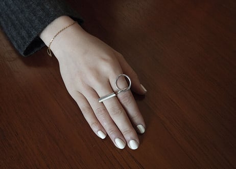 Doubly line ring