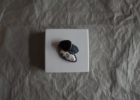 tile&liberty brooch