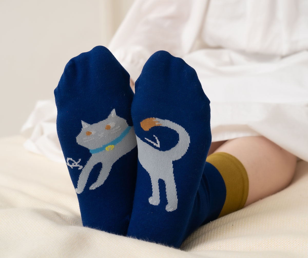 レディースソックス◇両足でネコに！かわいいねこシリーズ靴下