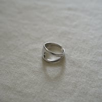 Side hole open ring