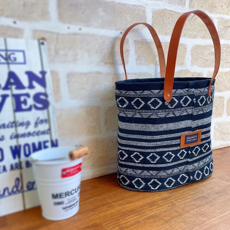 ネイティブ柄【キャンバスとレザー】筒型トートバッグ レザーハンドル