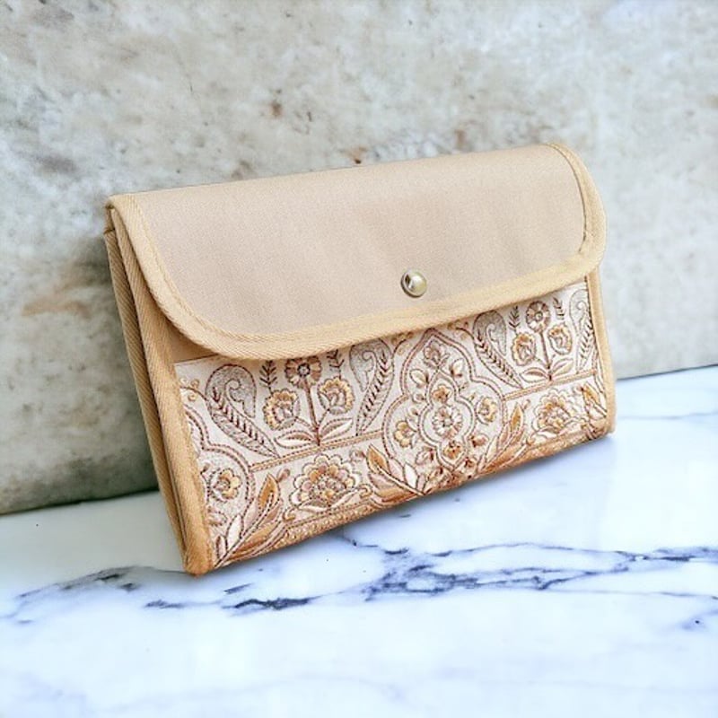 金糸の花のインド刺繍 母子手帳ケース1〜2人用 通帳パスポート