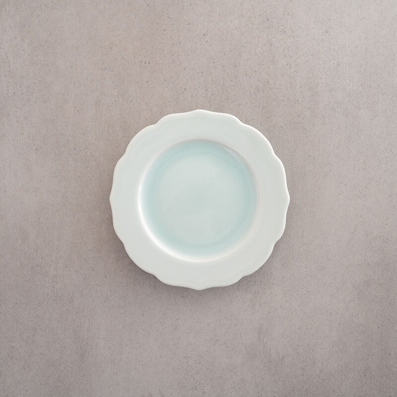 青白磁リム皿（小） | 鍋島 虎仙窯オンラインストア