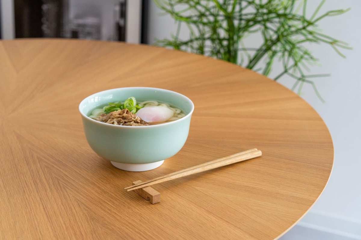 【 奈べ嶋 古陶磁大丼 】　鍋島青磁　桐箱付き　蔵出し品　　　N0605D 鍋島虎仙窯 鍋島青磁 どんぶり 丼 飯椀 お茶碗 ご飯茶碗 大きめ