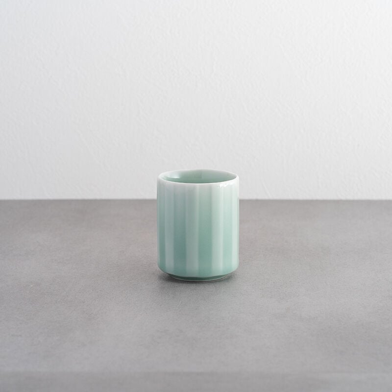 青磁十草夫婦湯呑 | 鍋島 虎仙窯オンラインストア