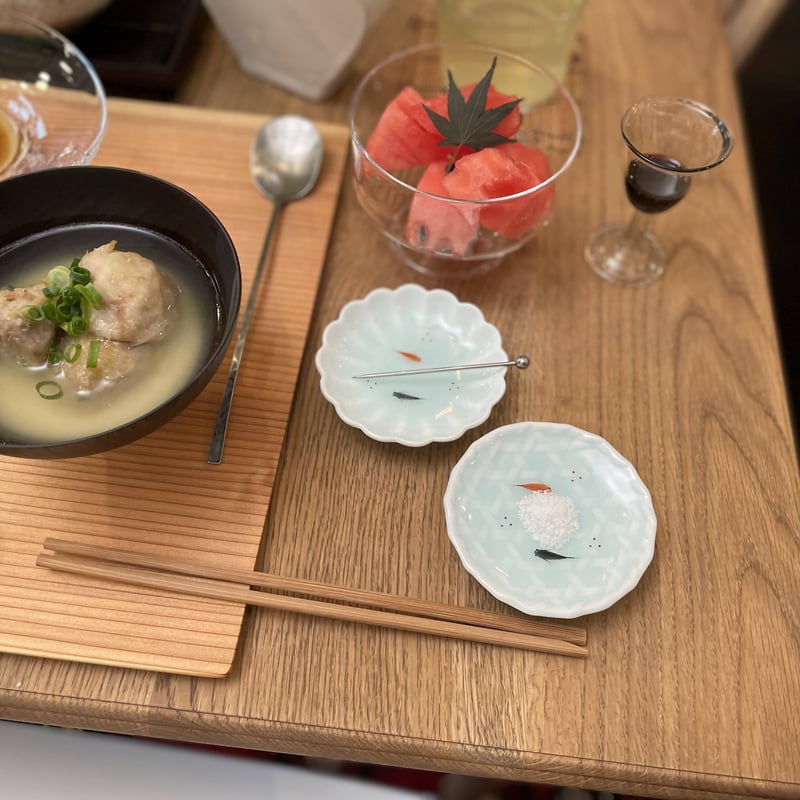 青白磁メダカ籠目豆皿 | 鍋島 虎仙窯オンラインストア