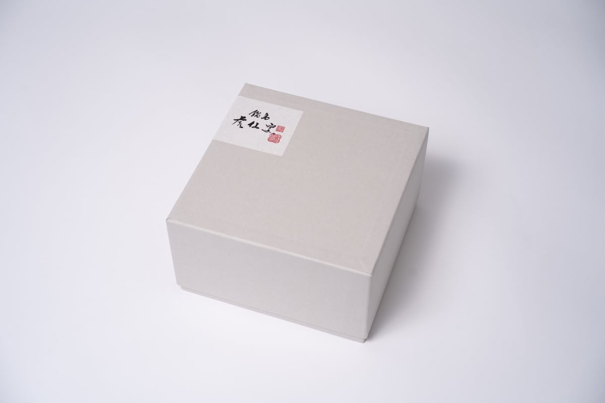 【 奈べ嶋 古陶磁大丼 】　鍋島青磁　桐箱付き　蔵出し品　　　N0605D 乙なもの】鍋島青磁 ポット｜鍋島虎仙窯