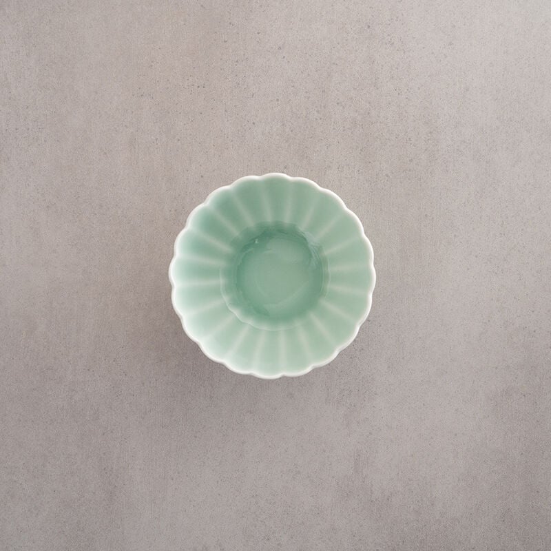 鍋島青磁、菊豆皿、鉢、レトロ 鍋島青磁、菊豆皿、鉢、レトロ