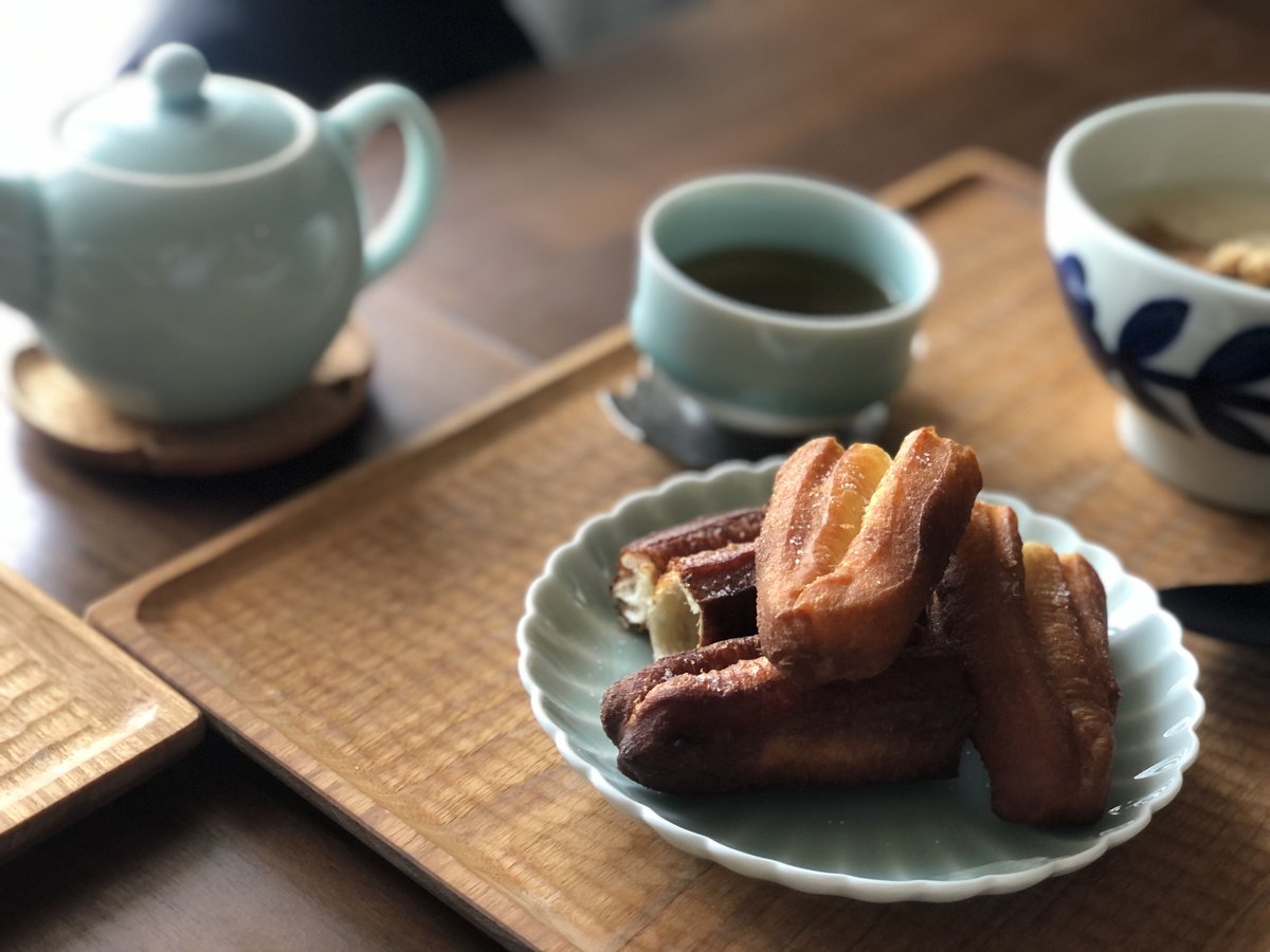 青磁菊32方5寸皿 | 鍋島 虎仙窯オンラインストア