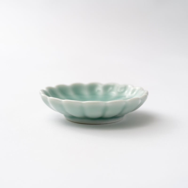 時代　鍋島青磁　花口小皿3点　送料込み250707 藍鍋島 青磁 染付 桃文 七寸皿 – 鶴田 純久の章 お話