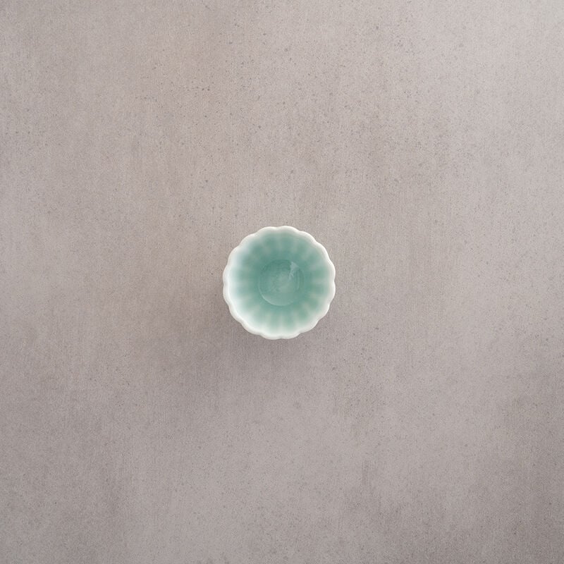 鍋島青磁菊豆小鉢 | 鍋島 虎仙窯オンラインストア
