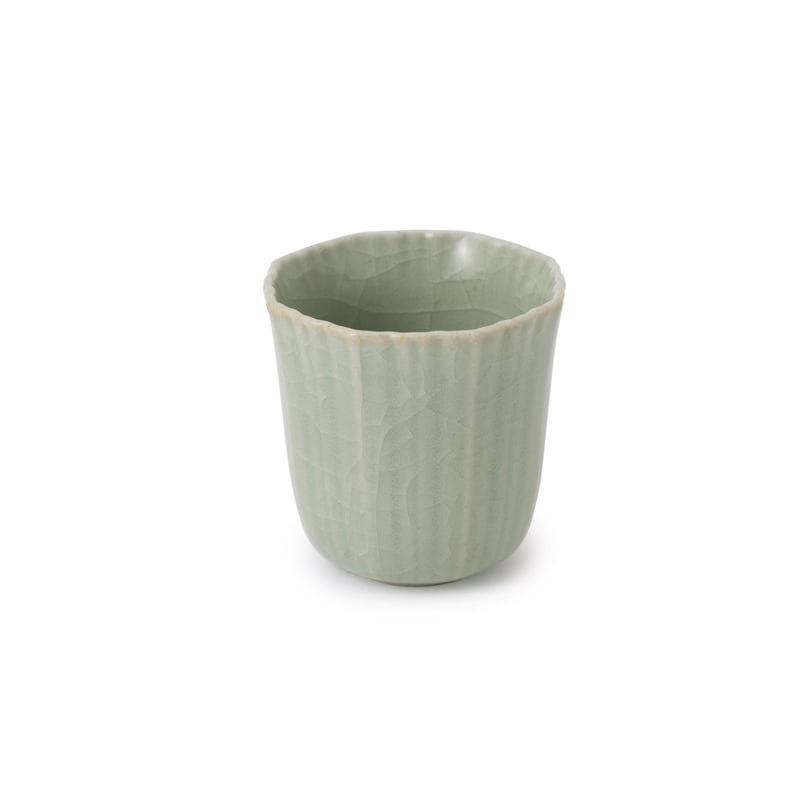 鍋島青瓷貫入猪口（単品） | 鍋島 虎仙窯オンラインストア