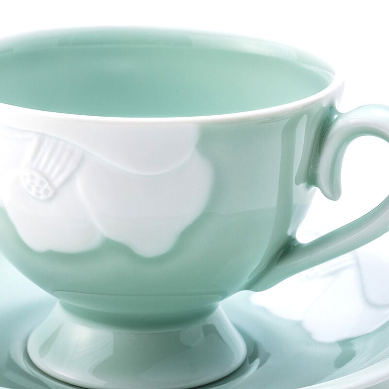 青磁椿彫珈琲碗 | 鍋島 虎仙窯オンラインストア