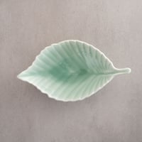 青磁十草茶碗（大） | 鍋島 虎仙窯オンラインストア