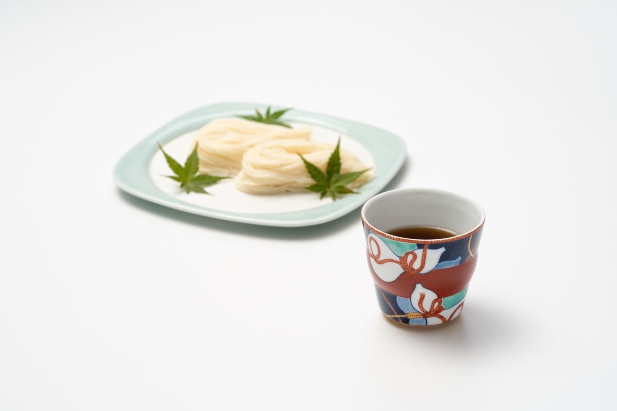 骨董品】鍋島焼 富士に馬子 午年 菓子器にも 骨董品】鍋島焼 富士に