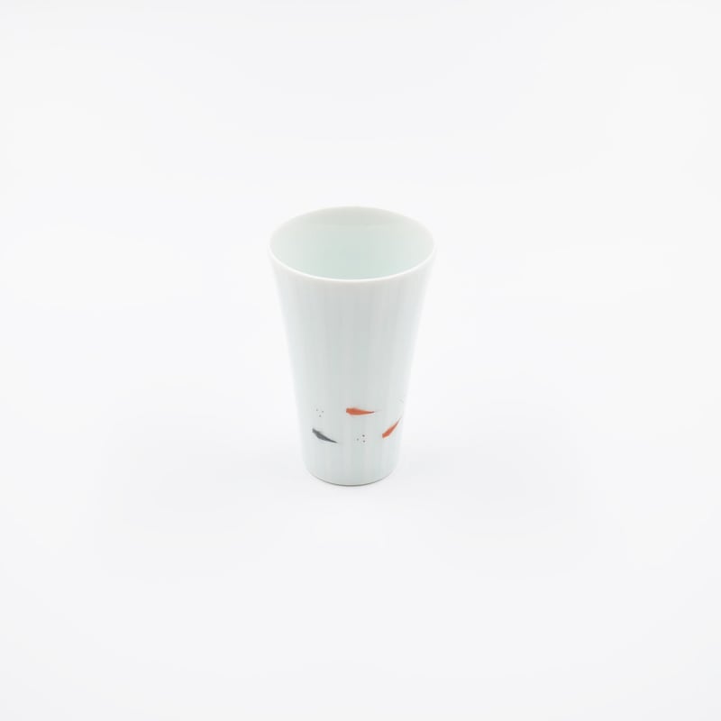 青白磁メダカ十草フリーコップ | 鍋島 虎仙窯オンラインストア