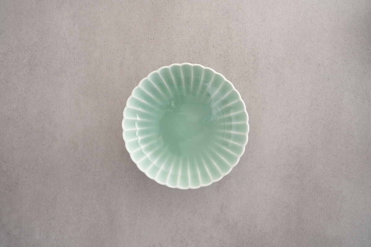 青磁菊32方5寸鉢（深） | 鍋島 虎仙窯オンラインストア