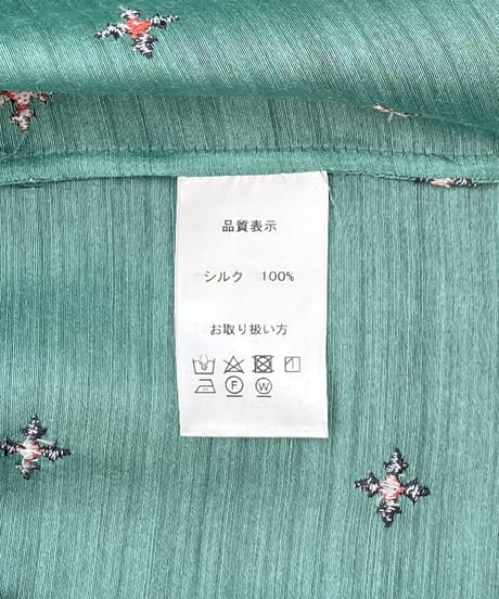 【シルククロス刺しゅう】シルク100％、雰囲気たっぷりの特別なブラウス / 1166007