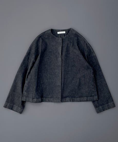 【定番品 ストレッチデニム】これなら毎日でも。大人のためのキレイめデニム ノーカラージャケット / 1162300