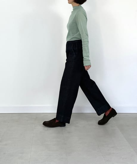 【定番品 ストレッチデニム】これなら毎日でも。大人のためのキレイめデニム ストレート / 1164301