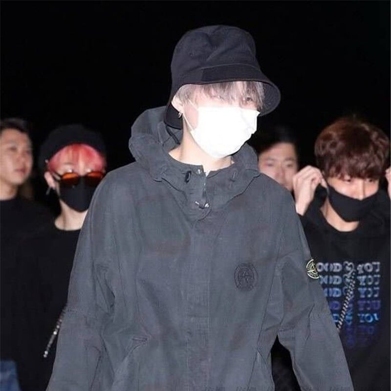 2color プレーンバケットハット BTS V SUGA 着用モデル | 日本未入荷