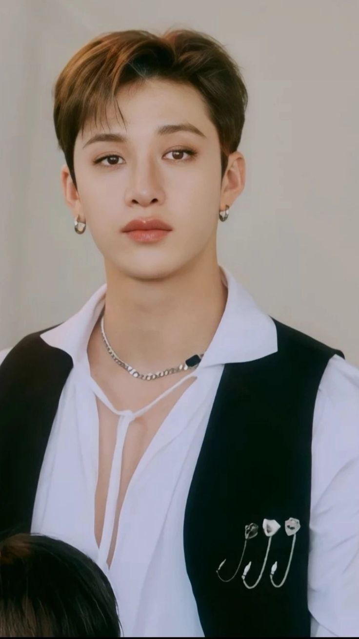 SWAROVSKI Straykidsバンチャン着用ネックレス 👑 BANGCHAN X SWAROVSKI FOR NYLON JAPAN 👑 ⭐️ NYLON JAPAN APRIL