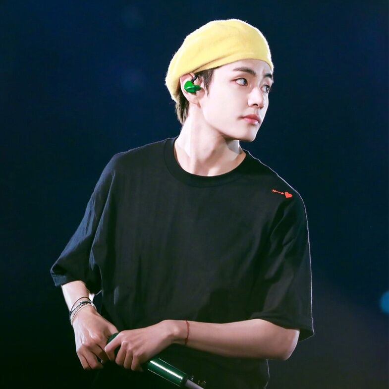 BTS ハートロゴTシャツ グク　テテ　ジミン　ジン　ユンギ ホビ　ナムジュン fit=scale-down,w=1200