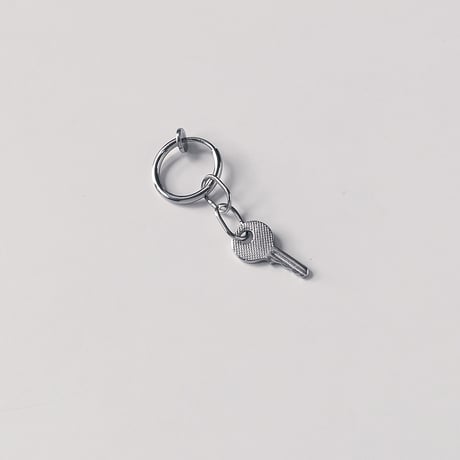 2pc 1pair スチールキードロップピアス イヤリング ASMAMA 正規品 StrayKids ヒョンジン 着用モデル