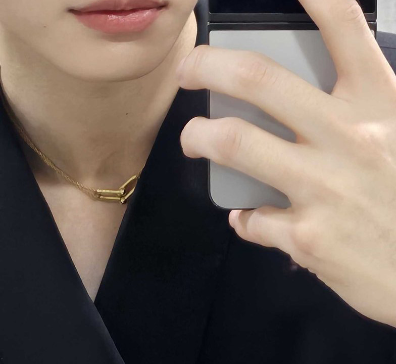 2color ダブリューネックレス ASMAMA 正規品 ENHYPEN ソンフン 着用