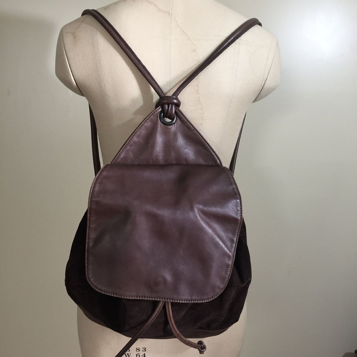 【関税込み】Max Mara ブラック Libbra トラウザーズ Max Mara MARINELEAF Marine tote bag in carved leather