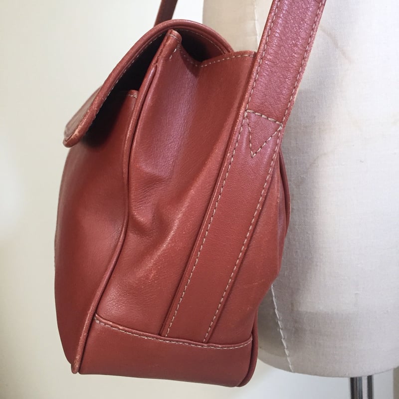 イッセイミヤケ MIYAKE DESIGN STUDIO レザーショルダーバッグ im MIYAKE DESIGN STUDIO レザーショルダーバッグ | murase mo