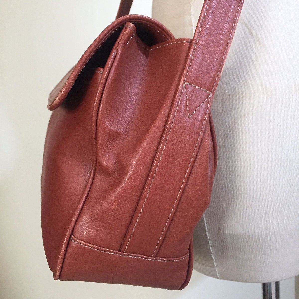 im MIYAKE DESIGN STUDIO レザーショルダーバッグ | murase mo