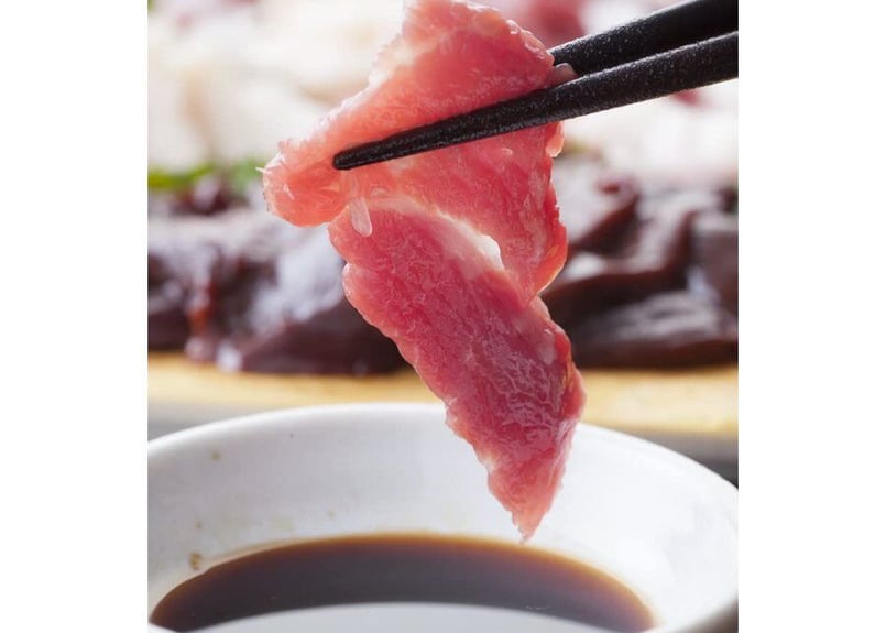 【福袋セール】 熊本JSファーム 馬刺し 500g 上霜降り ブロック肉 10人前 50g×10 馬肉