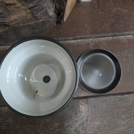 陶器鉢　暑くなる前に植え替えを