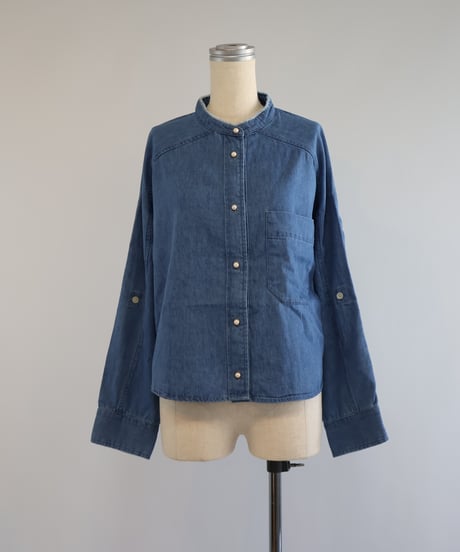 【新品　未使用】エトレリー　トップス　ネイビー 新品 未使用】エトレリー トップス ネイビー