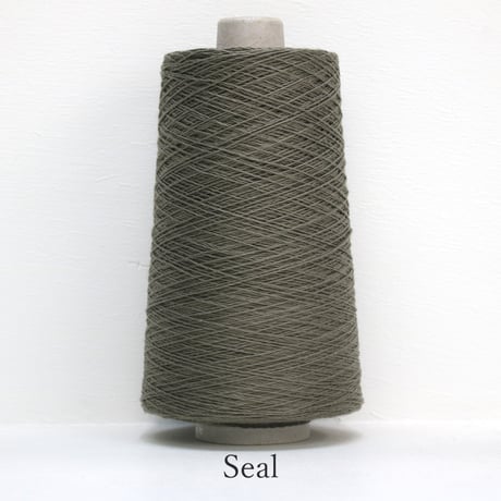 【在庫限り】 Lumina-Cotton (11) / 1/5.6nm (合細) / 300g(約1,680ｍ)巻き 【工場の残り糸】