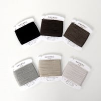リネン刺繍糸 60/3L 30mカード巻き （1）