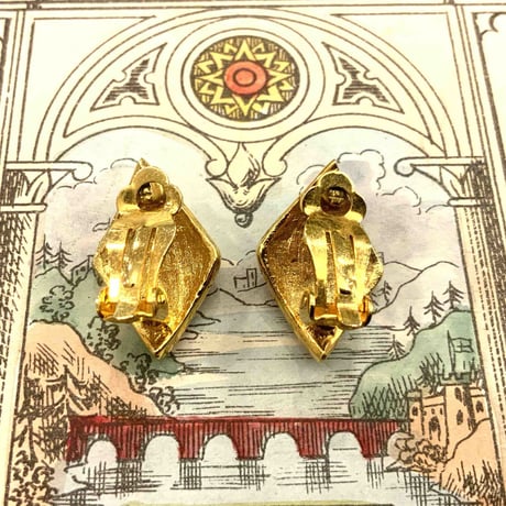 earrings ( 1950's )