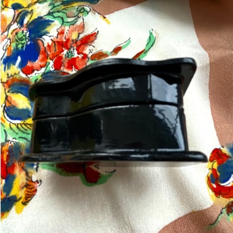 Hand painting vintage jewelry box（1980's)