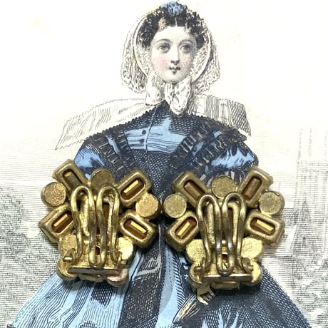 vintage earrings ( 1960's )