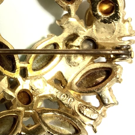 vintage brooch ( 1960's )