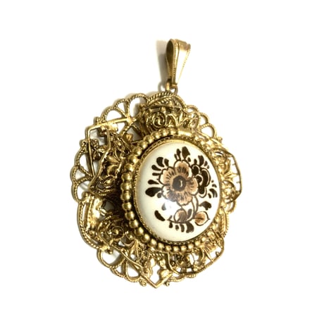 Pendant ( around 1980's )