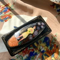 Hand painting vintage jewellery box
